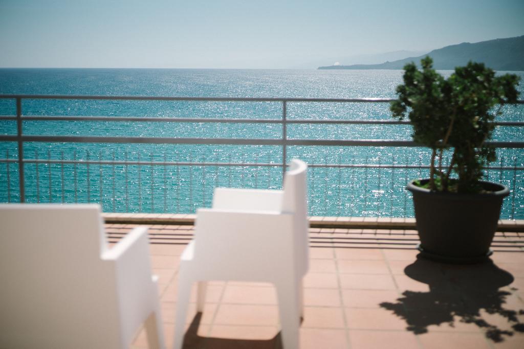 Blue Bay Aparthotel Cefalù Exterior foto
