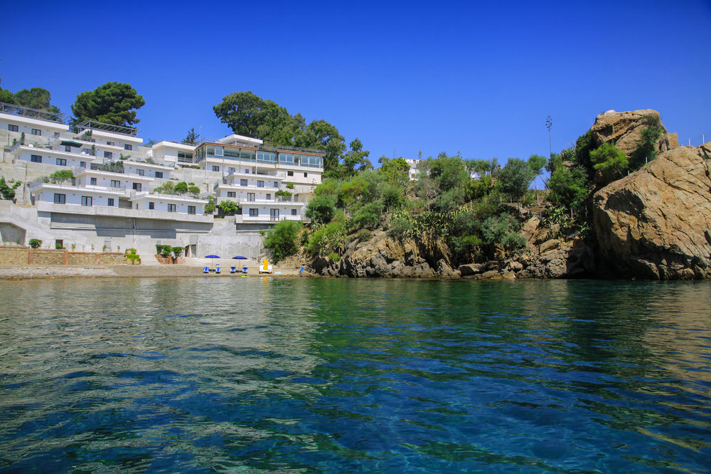 Blue Bay Aparthotel Cefalù Exterior foto